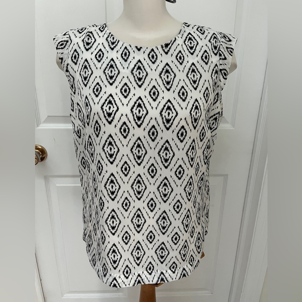 ABS Platinum sleeveless top size large